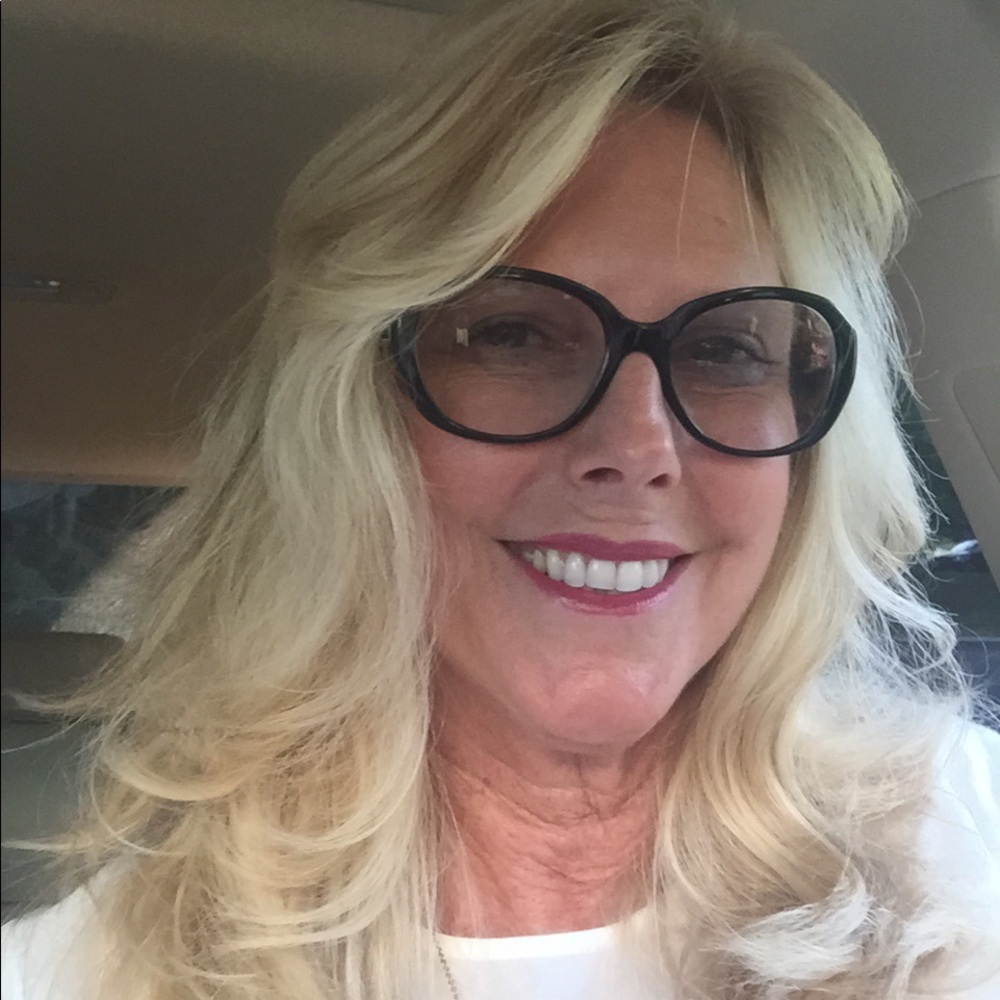 Meet your Posher, Valerie